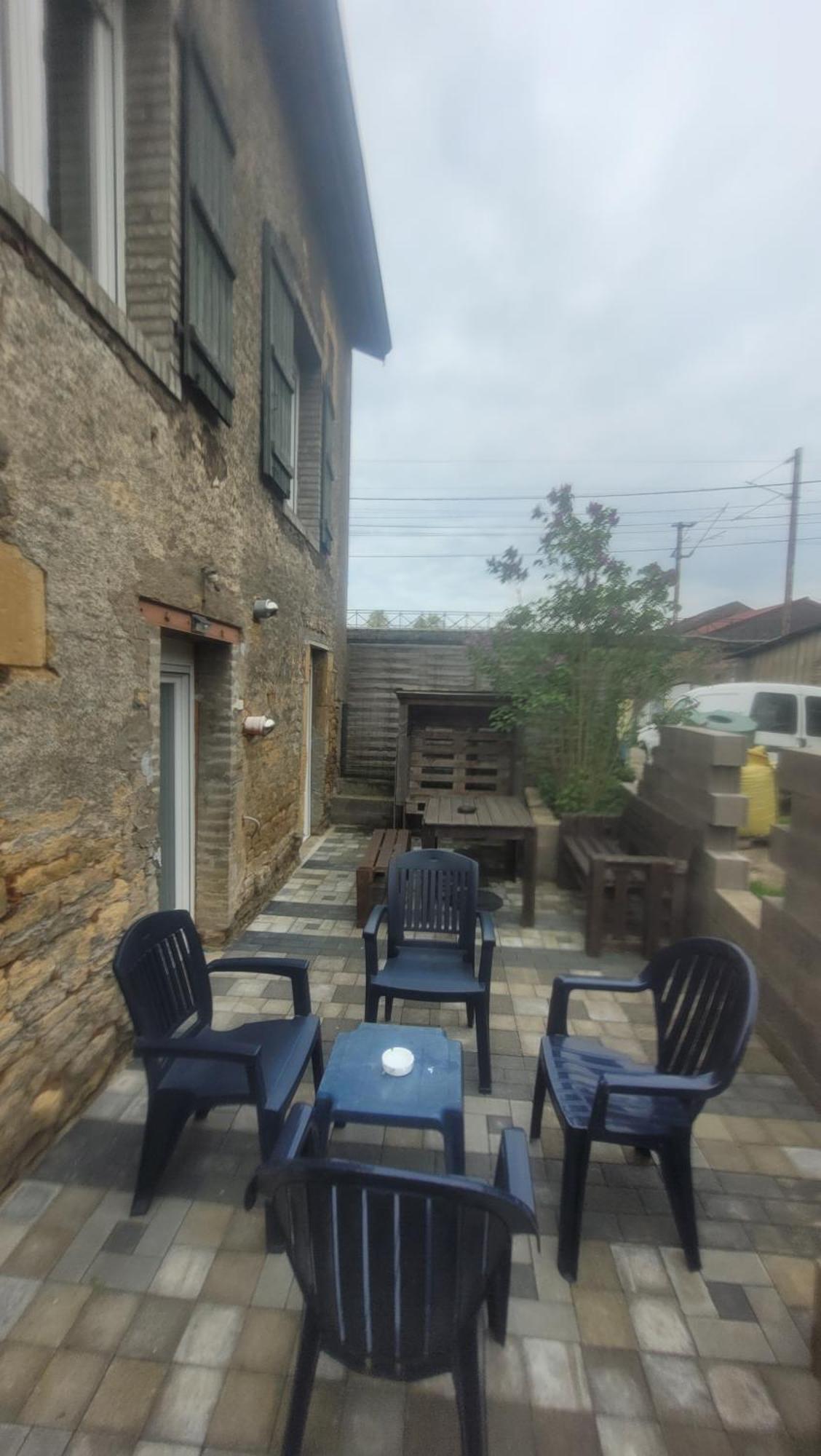 Charmant Appartement Charency-Vezin Exterior photo